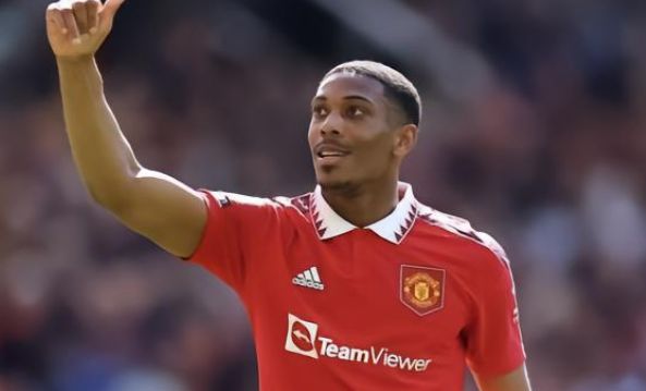 轻球员的出 轻球员的出